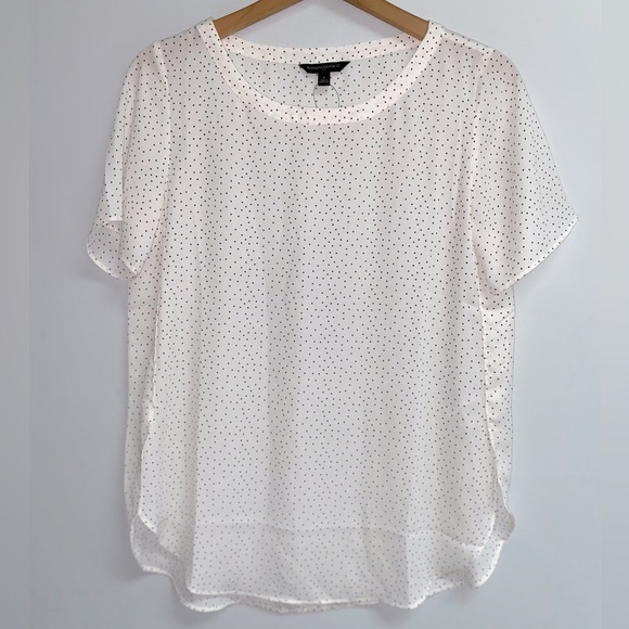 Banana Republic Tops - NWOT BANANA REPUBLIC TOP - SMALL